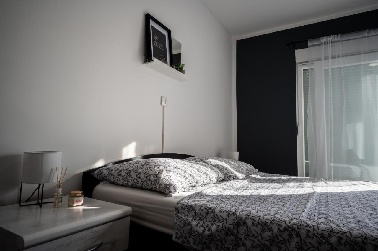 Hedonist Apartment Sibenik Ngoại thất bức ảnh